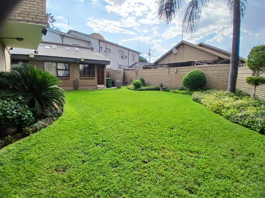 4 Bedroom Property for Sale in Zinniaville North West
